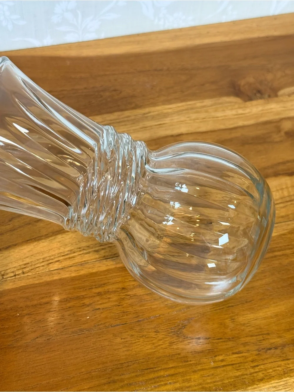 Vintage Anchor Hocking Glass Vase - Swirled Rope Clear Design